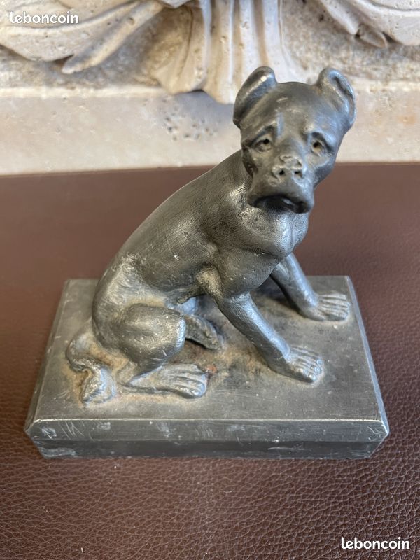 Ancienne statue / sculpture ou presse papier en plomb