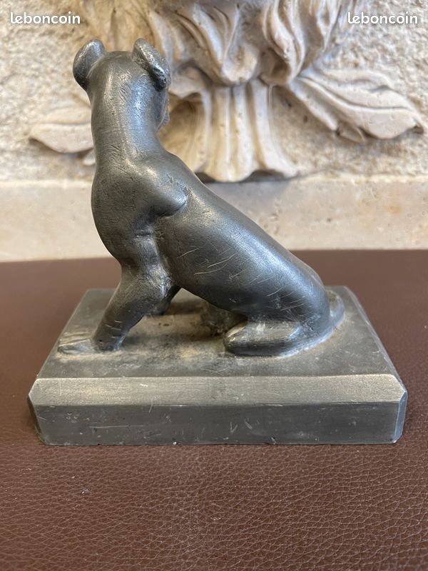 Ancienne statue / sculpture ou presse papier en plomb