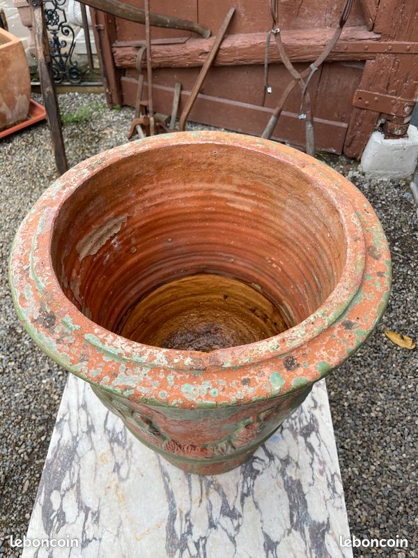 Ancienne urne jardinière ou pot en faïence émaille de France