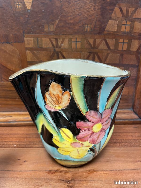 Paire de vases design Papillon, Valloris signées des années 50/60. Prix unitaire