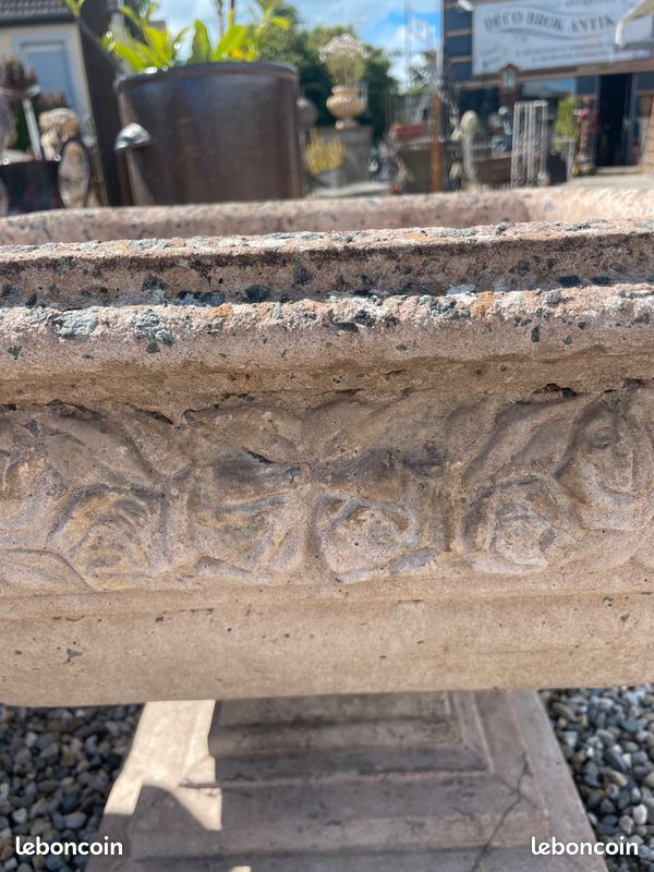 Ancienne jardinière / pot / coupe / vase sur pied en pierre reconstituée