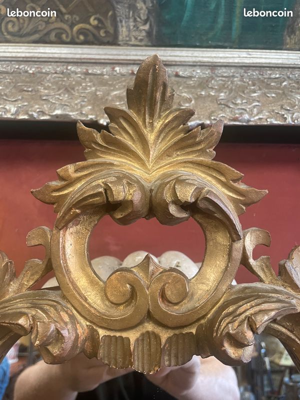 Miroir rocaille doré de style baroque / Louis XV. Forme mouvementée