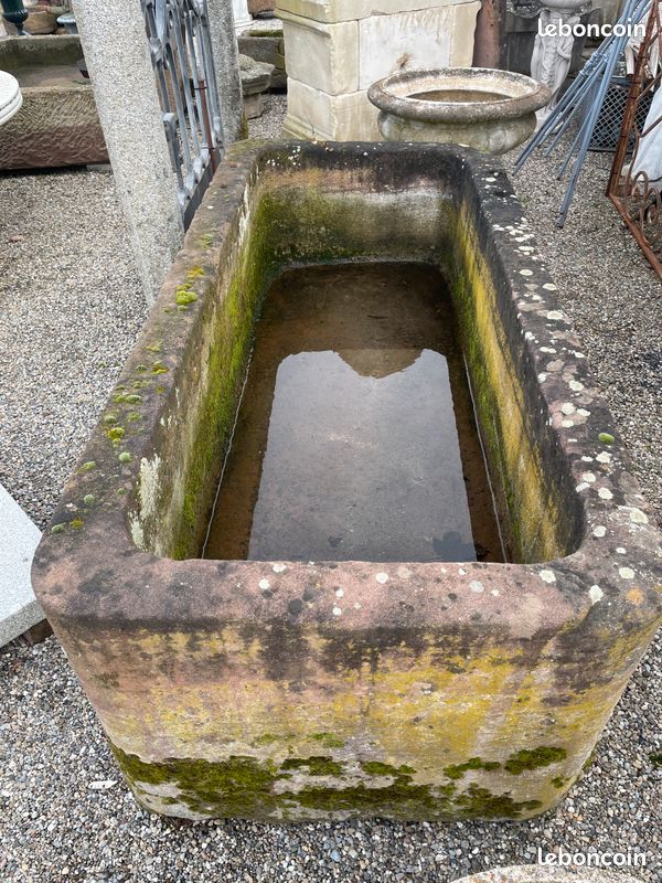 Rare ancien lavoir de ville / auge / bassin ou bac en pierre naturelle de grés