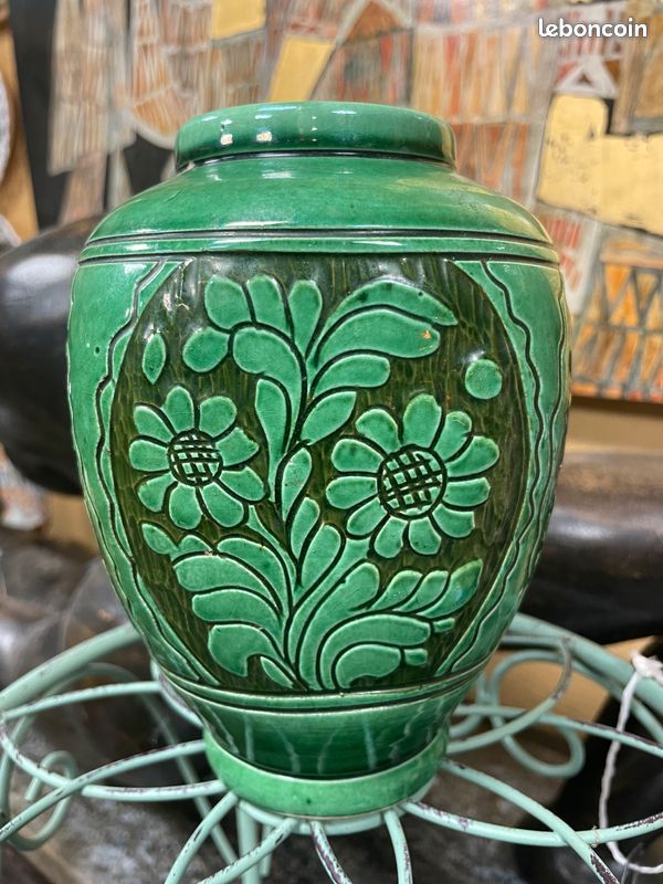 Rare vase signé Korond. Art folklorique traditionnel de l'Europe de l'Est