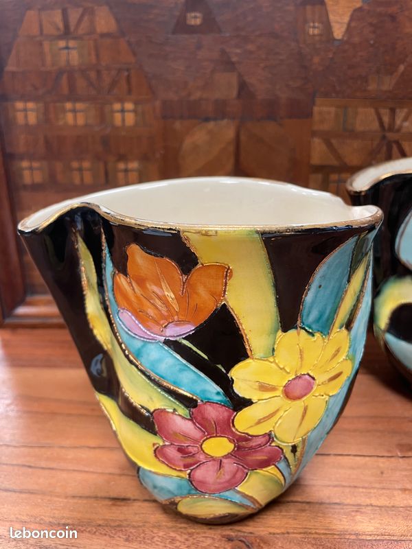 Paire de vases design Papillon, Valloris signées des années 50/60. Prix unitaire