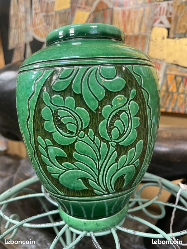 Rare vase signé Korond. Art folklorique traditionnel de l'Europe de l'Est