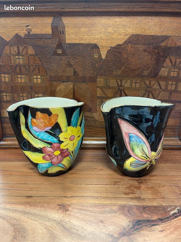 Paire de vases design Papillon, Valloris signées des années 50/60. Prix unitaire