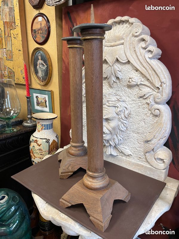 Ancienne paire de pique cierge / bougeoir en bois