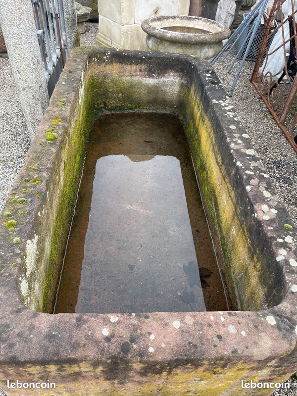 Rare ancien lavoir de ville / auge / bassin ou bac en pierre naturelle de grés