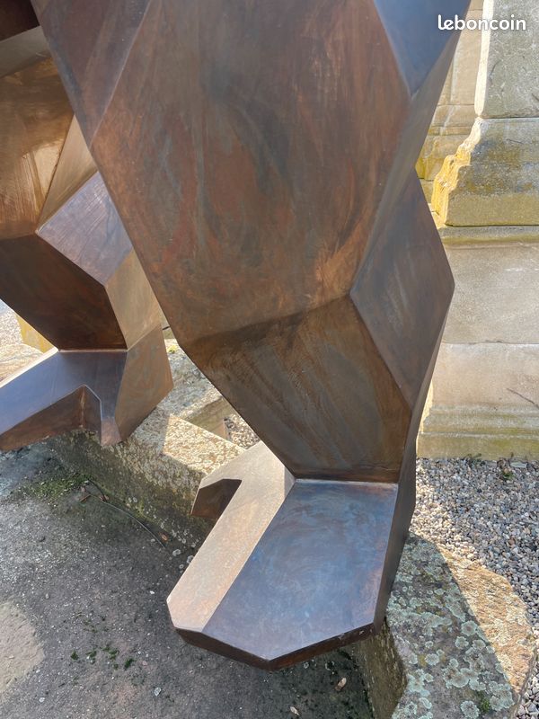 Imposante et unique statue / sculpture d'une Gorille en métal