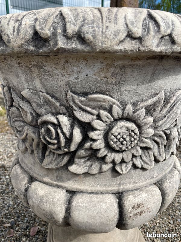 Grande vase / pot de fleurs baroque pour jardin en pierre reconstituée