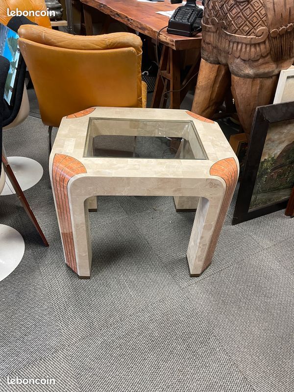 Table d'appoint Fossil Stone par Robert Marcius pour Casa Bique Art Déco