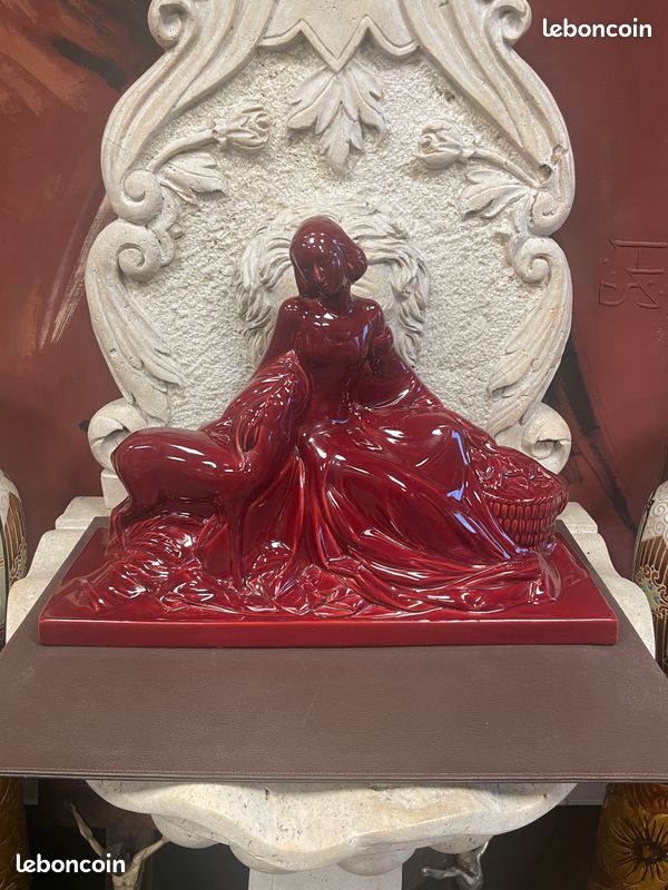 Ancienne céramique signé POLBERT. Femme et biche