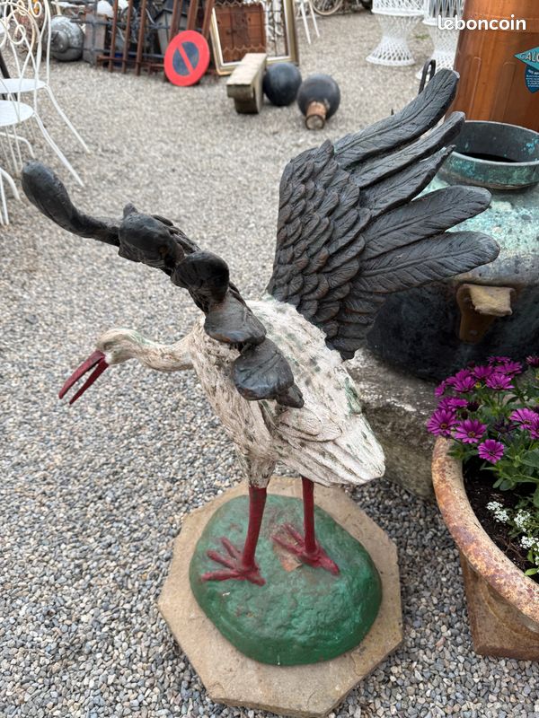 Statue / sculpture pour jardin, oiseau en fonte. Art animalier