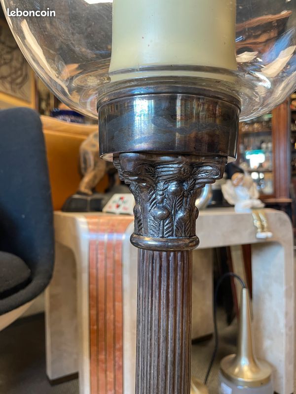 Grand chandelier bougeoir / photophore Empire globe tulipe en métal et verre