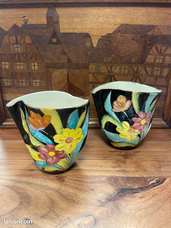 Paire de vases design Papillon, Valloris signées des années 50/60. Prix unitaire