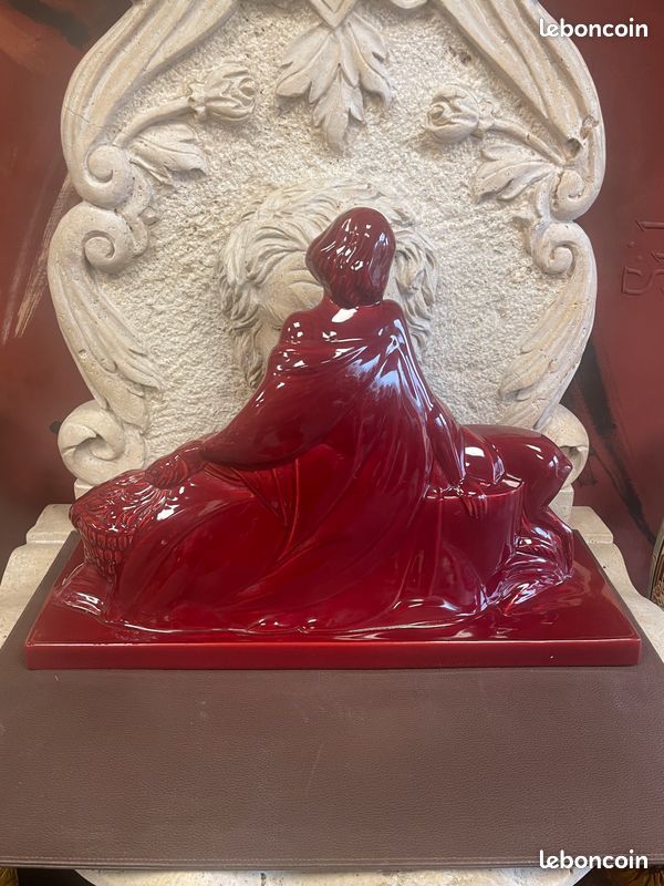 Ancienne céramique signé POLBERT. Femme et biche