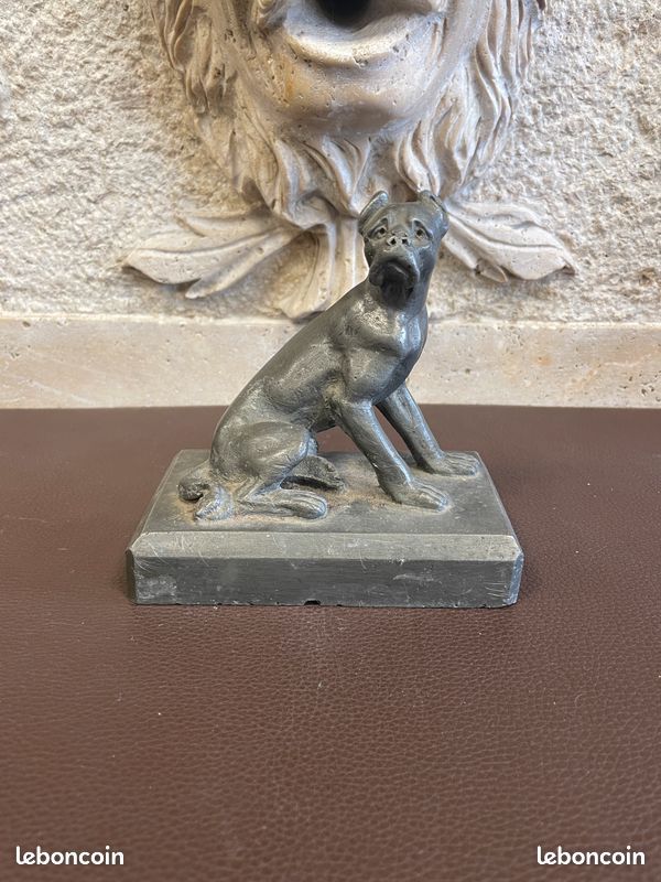 Ancienne statue / sculpture ou presse papier en plomb