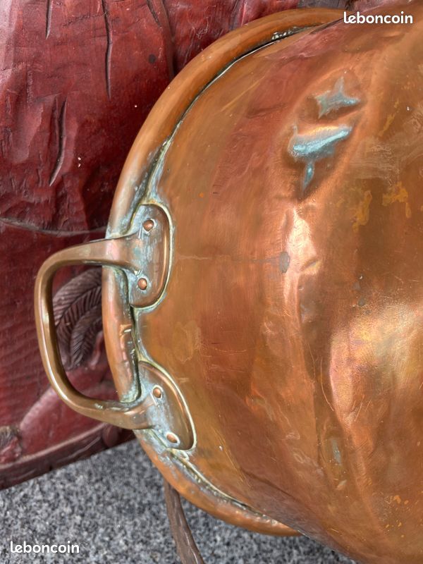 Ancien chaudron / bassine à confiture en cuivre à 2 anses avec son support en fer forgé