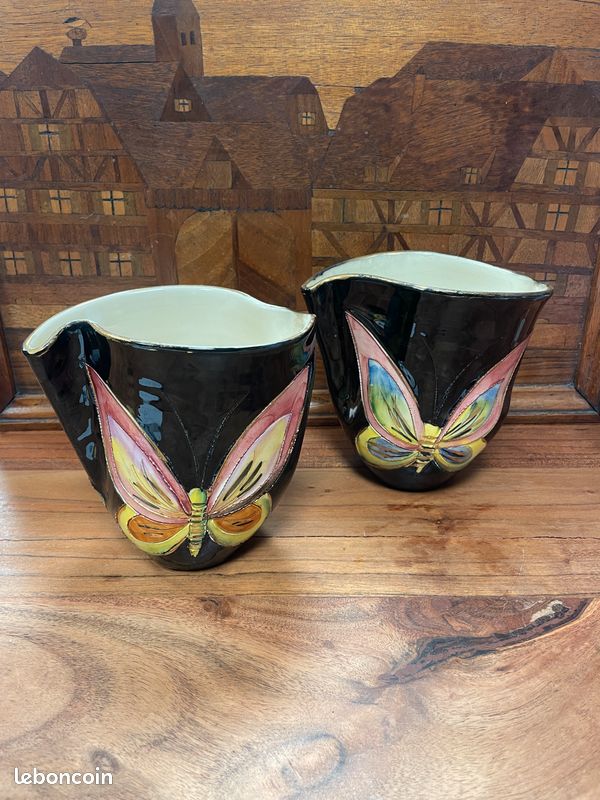 Paire de vases design Papillon, Valloris signées des années 50/60. Prix unitaire